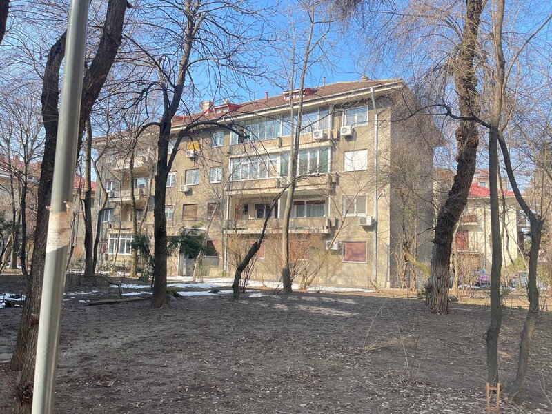 Ion Mihalache apartament 3 camere  etaj 2  decomandat   91 mp